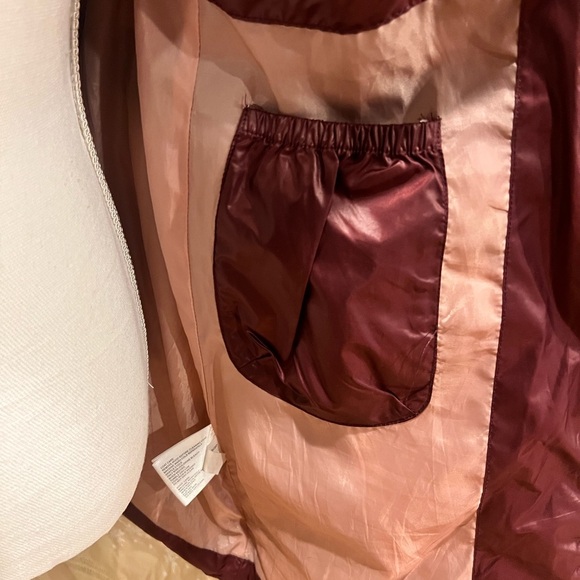 Michael Kors Girls Puffer Jacket With Faux Fur Trim Hood - Picture 10 of 12